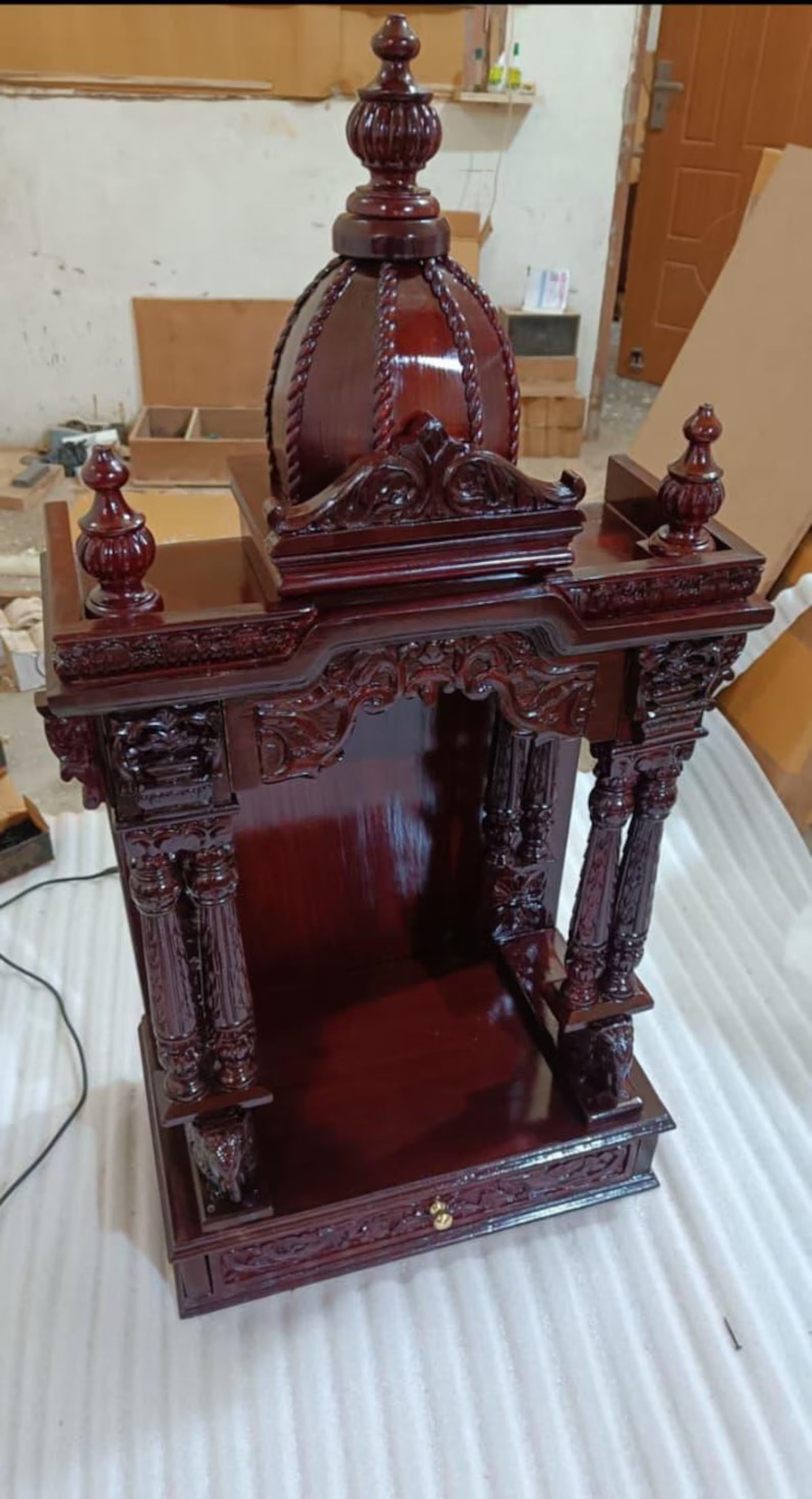 Handmade Teakwood Home Temple: Customizable, Hand-Carved Mandir